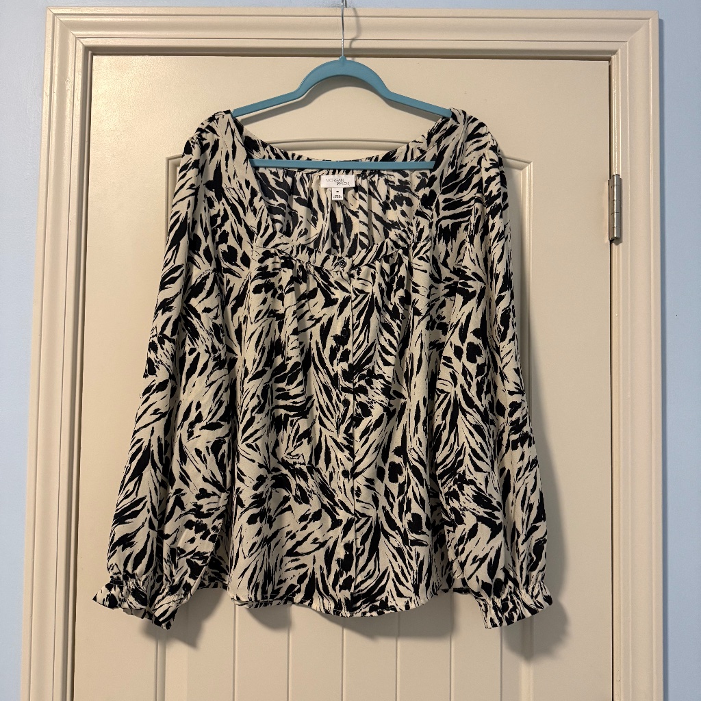 Morgan Taylor Women’s Plus Long Sleeve Button Down Blouse Size 3xl
